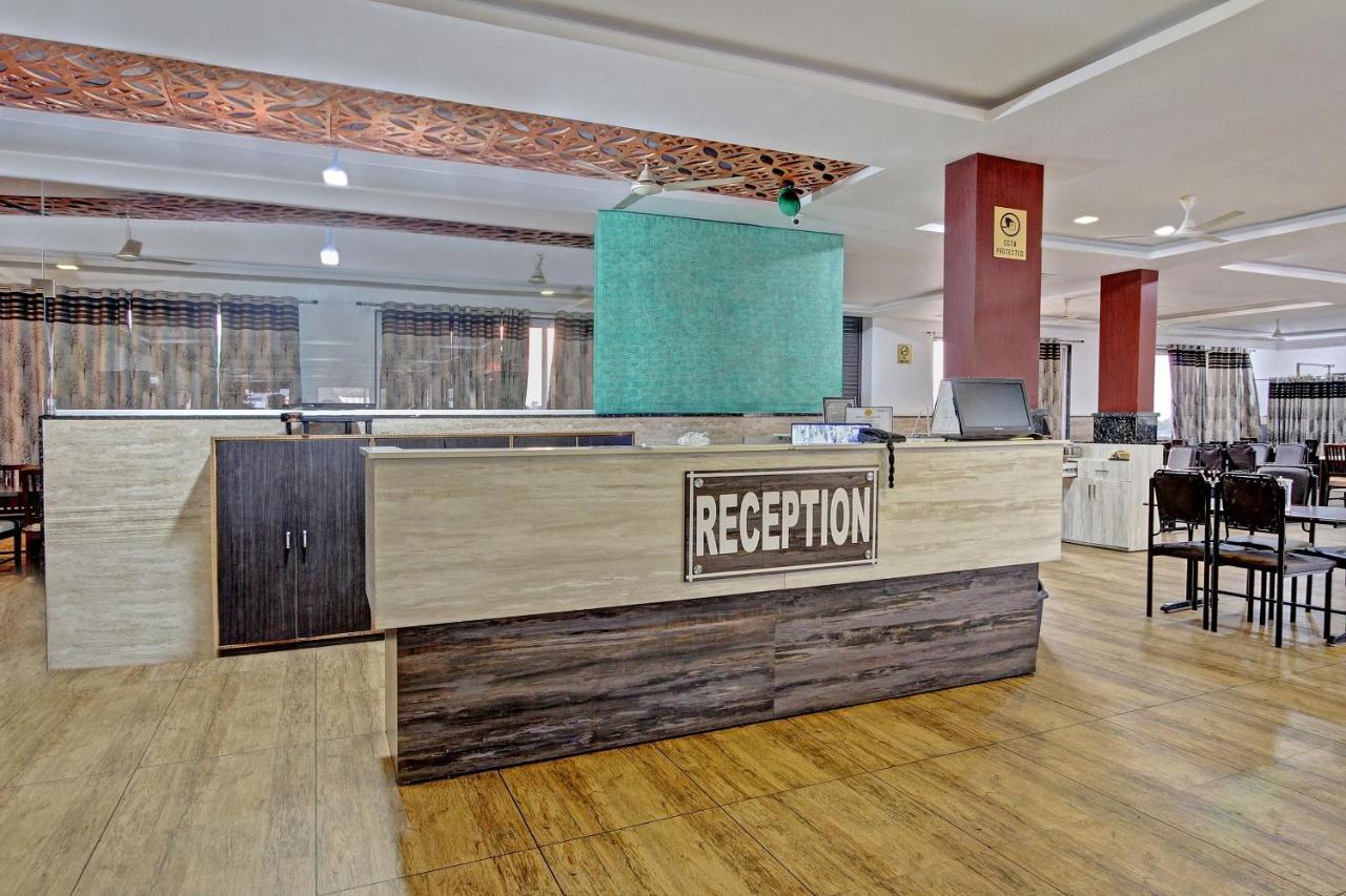 Oyo 48704 Rashi Farms Hotel Хубли Екстериор снимка