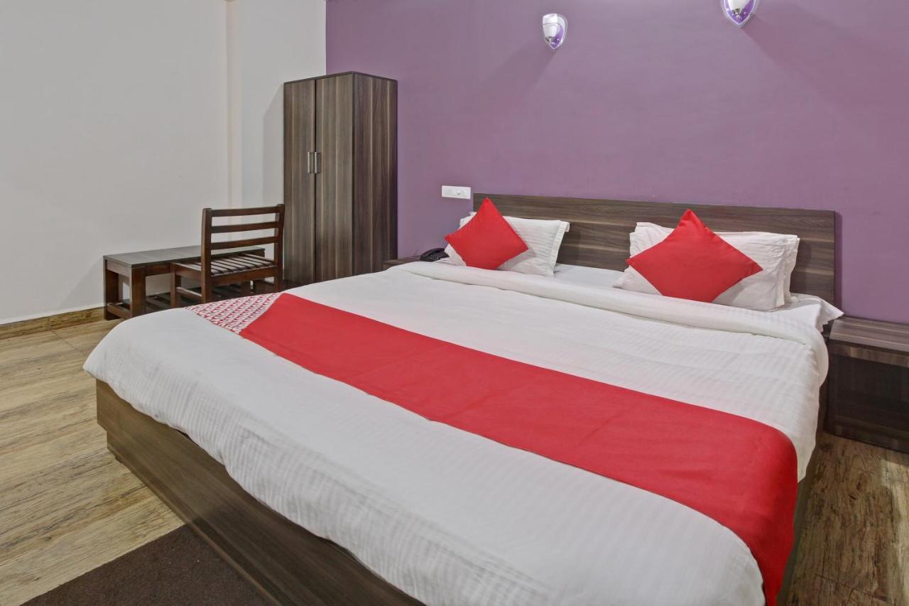 Oyo 48704 Rashi Farms Hotel Хубли Екстериор снимка